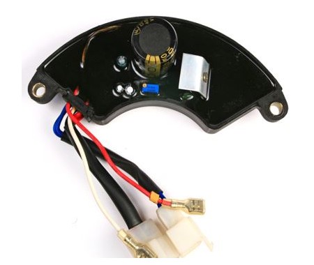 REGULÁTOR NAPÄTIA AVR AVR 7kW 680uF 450V 3 FAZY