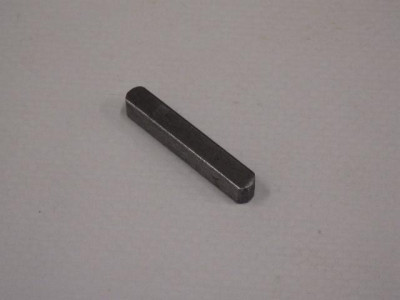 Klínek unašeče 4,7x5x30 mm