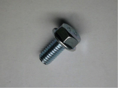 Šroub M6x12