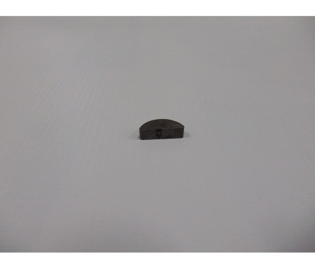 Klínek půlkulatý 18x7,5x5 mm