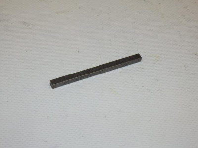 Klínek klikové hřídele 4,7x4,7x70 mm
