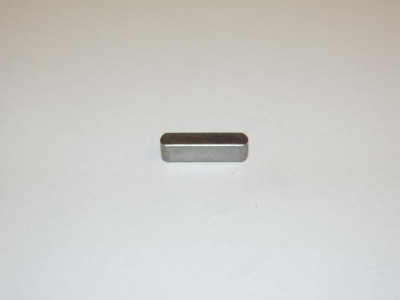 Klínek 5X5X22