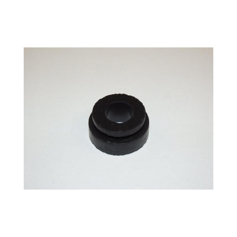Rubber sleeve fuel tank supporter