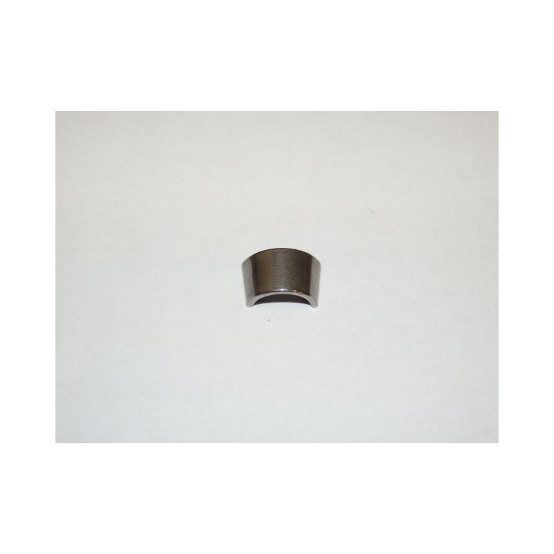 Locker valve
