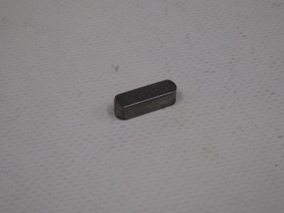 Klínek 6x6x20 mm